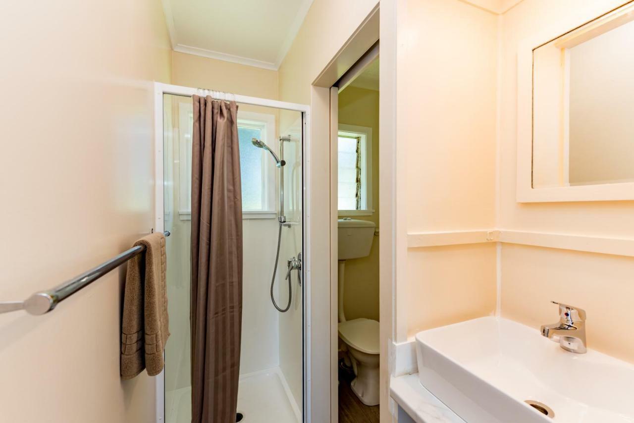Waitangi Beach Bach 30B Ngoại thất bức ảnh